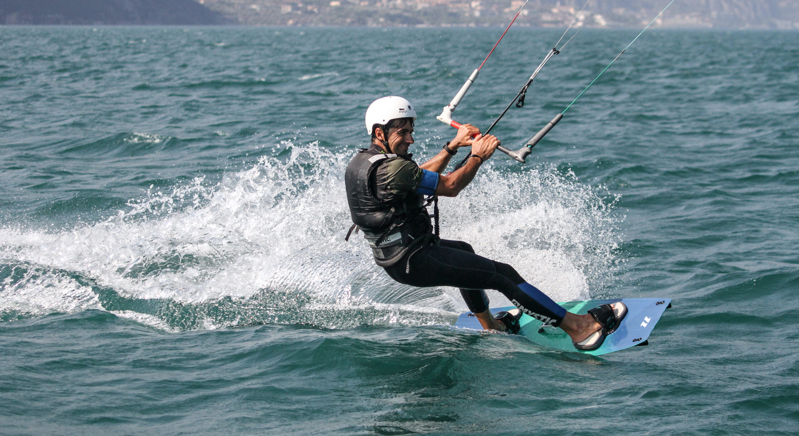 Basic Kitesurfing & Water Start Course Gardakitesurf School