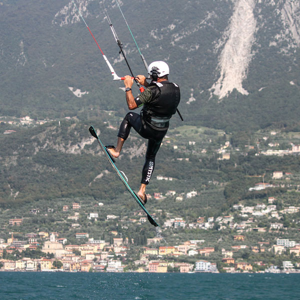 freestyle-kite-gardakitesurf-gallery-4