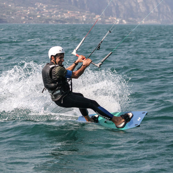 corso-base-partenze-kitesurf-gardakitesurf-gallery-1