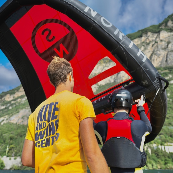 corso-gruppo-wingfoil-garda