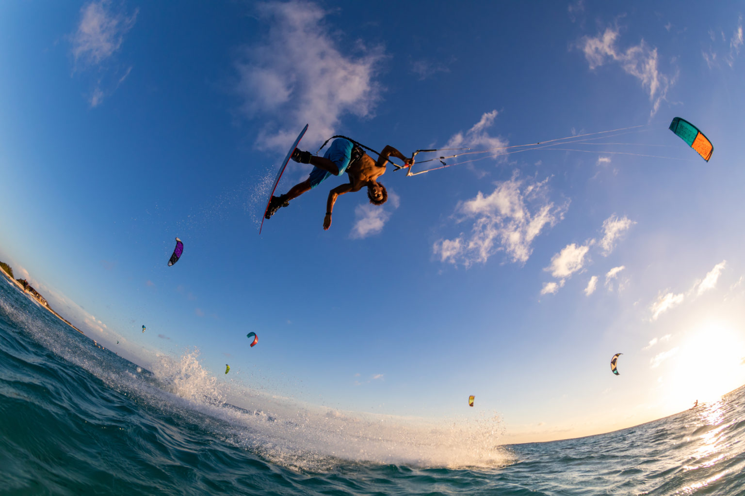 Cosa sapere sul kitesurf da come nasce fino alle olimpiadi 2024